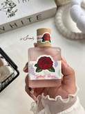 رایحه ماندگار و خاص عطر میدن آنا بکینی رایحه گل رز