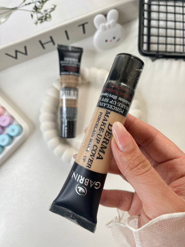 بهترین کرم پودر گابرینی برای میکاپ روزانه و حرفهای