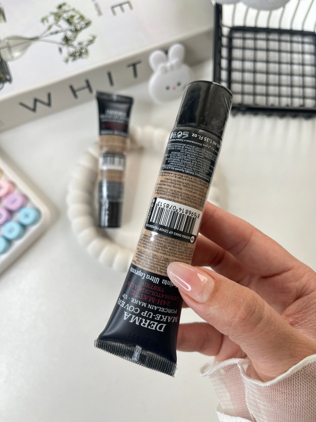 کرم پودر Gabrini با ماندگاری طولانی و جلوهای طبیعی