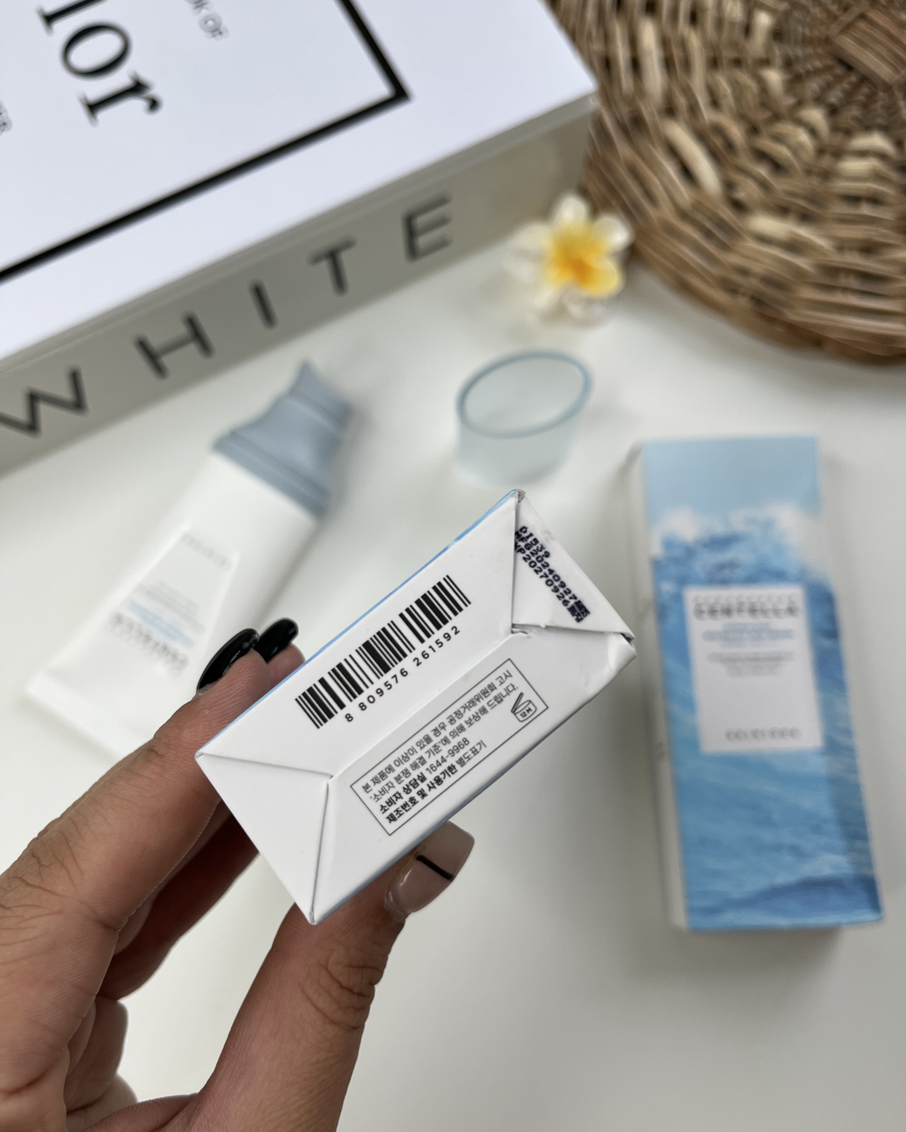 خرید ضدآفتابCentella sunscreen با SPF50 و بافت سبک