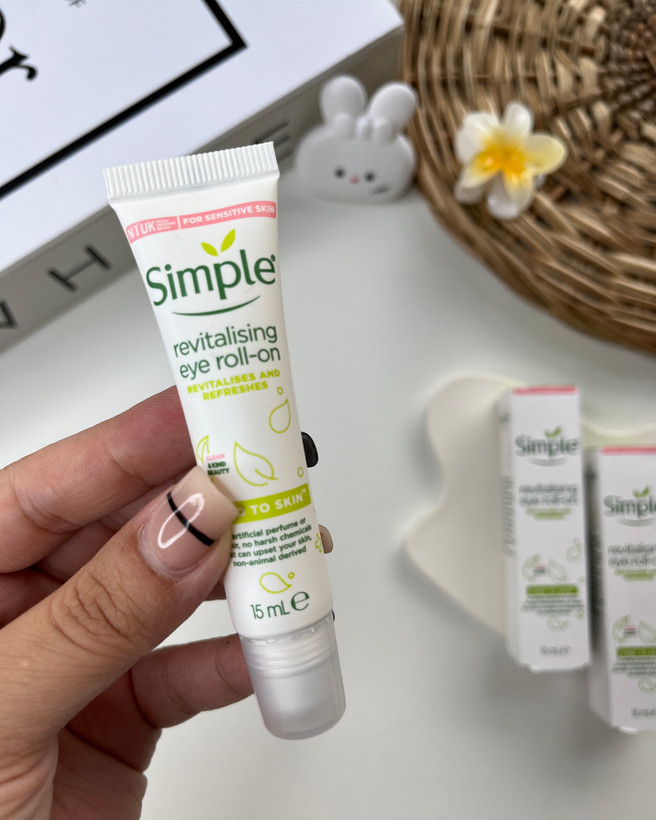 کرم ضدحساسیت دور چشم سیمپل simple ابرسانی پوست دور چشم