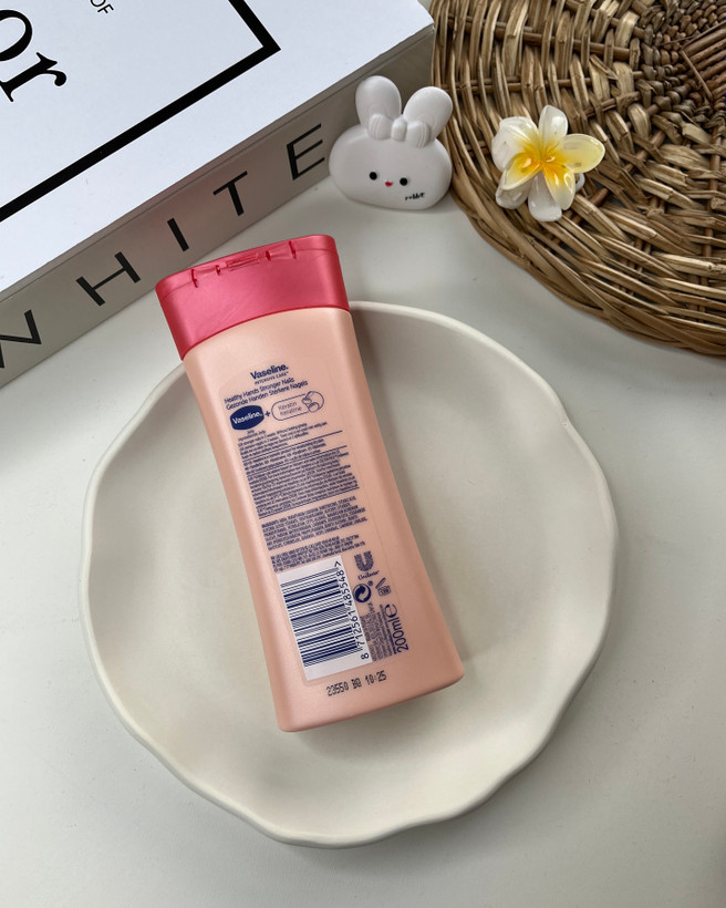 خرید کرم وازلین 200 میل برای مراقبت دست و ناخن