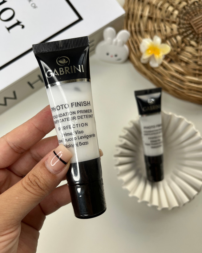 بافت سبک پرایمر گابرینی برای پوست چرب بستن منافذ باز پوست