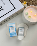 ضدآفتاب بدون چربی سنتلا مدل اسکین ۱۰۰۴