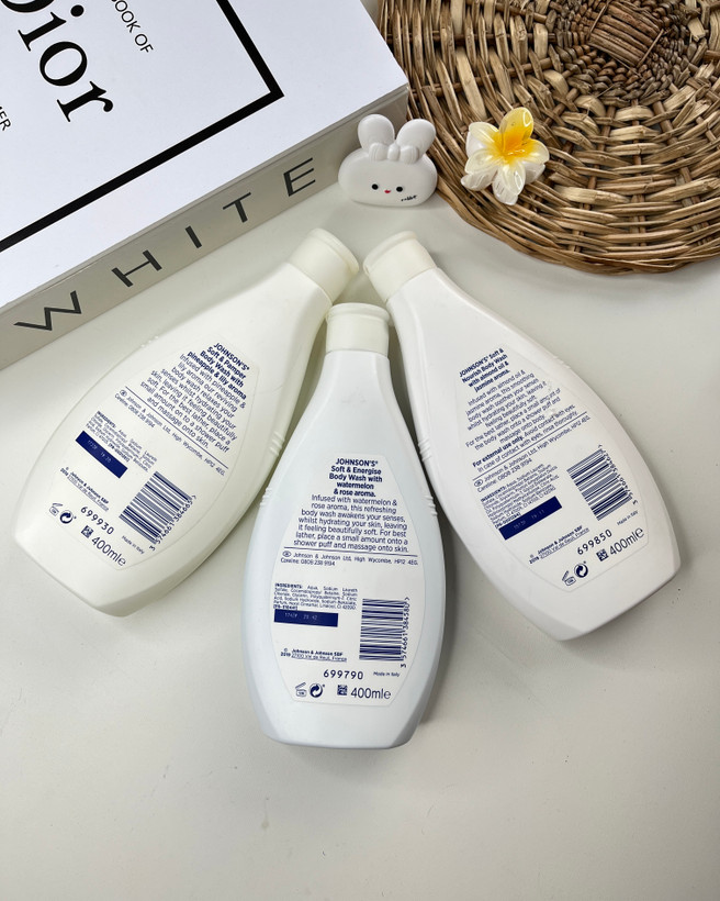 خرید شامپو بدن جانسون ارزان با رایحه دلپذیر و آرامشبخش