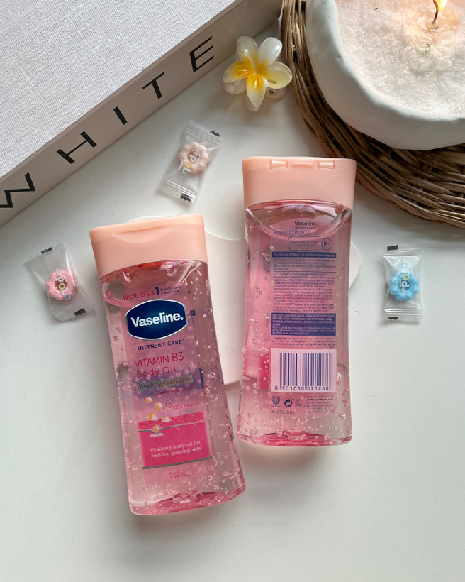 روغن بدن وازلین صورتی با خاصیت مرطوبکنندگی و روشنکننده پوست