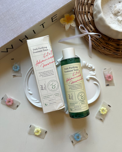 تونر اکسیس وای مناسب پوستهای حساس و جوشدار