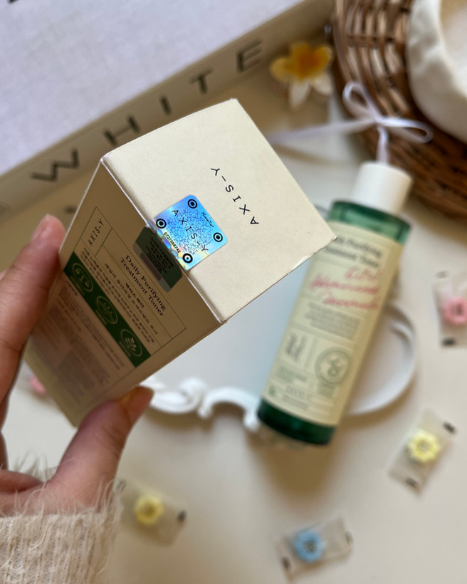 تونر حاوی برگ سنتلا برند اکسیس وای اصل و اورجینال تنظیم پی اچ پوست و درمان جوش