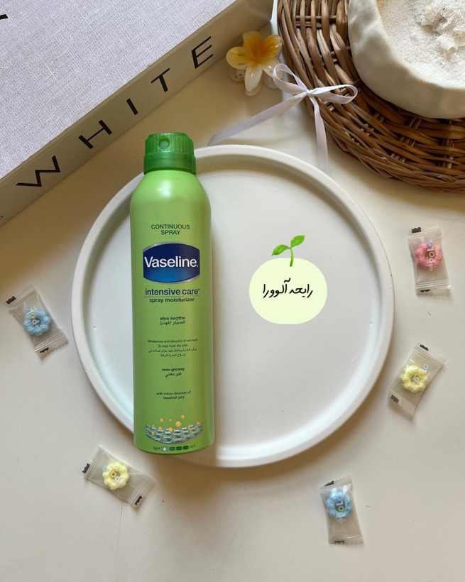 آبرسان وازلین رایحه آلوورا، نرمکننده عمیق با بافت سبک که پوست را مخملی و خوشبو نگه میدارد