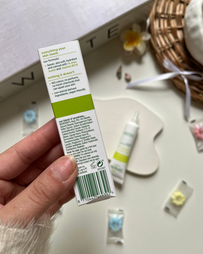 کرم ضدحساسیت دور چشم سیمپل simple ابرسانی پوست دور چشم