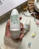 تصویر رول دئودورانت سیمپل با ترکیبات ملایم و ضد التهاب