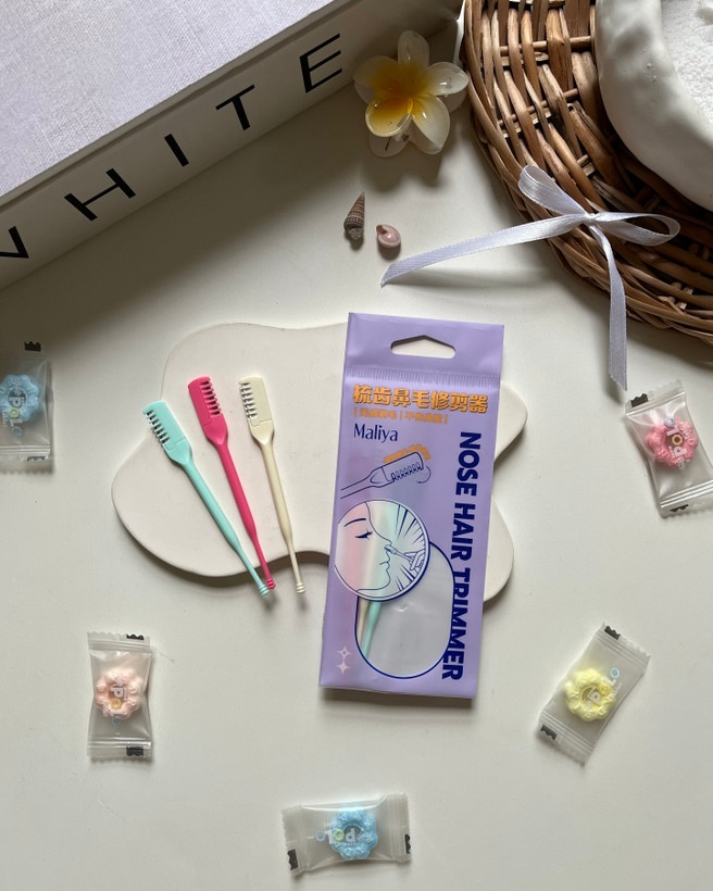 تیغ اصلاح بینی سبک و قابل حمل مناسب استفاده روزانه، سفر و هدیه دادن