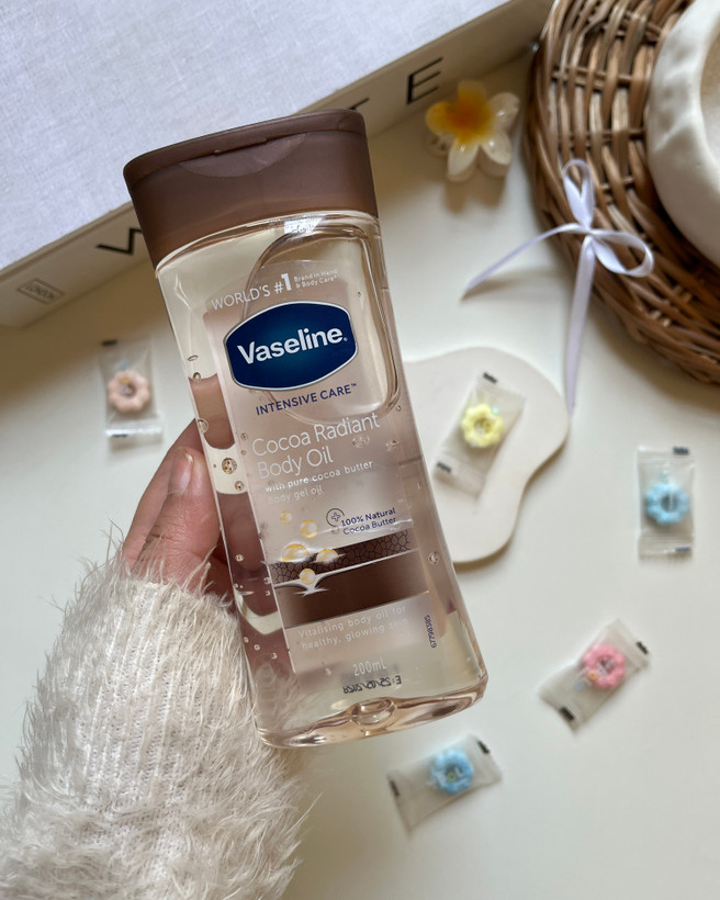 براقکننده و مرطوبکننده بدن با روغن وازلین اصل و اورجینال