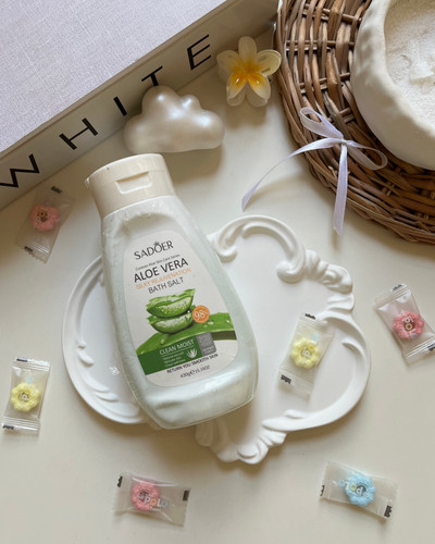 اسکراب نمک آلوئهورا سادور برای نرمی، روشنی و شفافیت طبیعی پوست