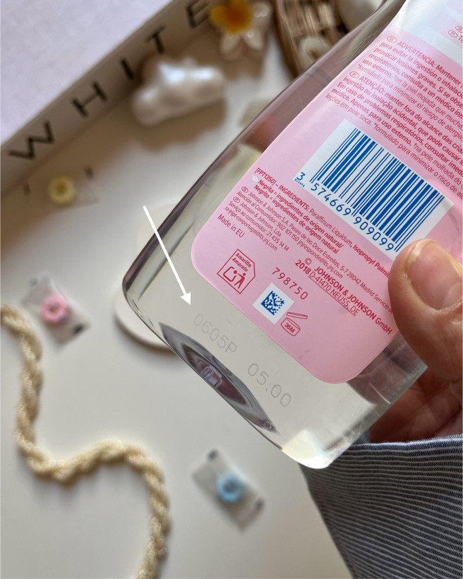 روغن بچه جانسون Johnson برای پوست خشک و حساس