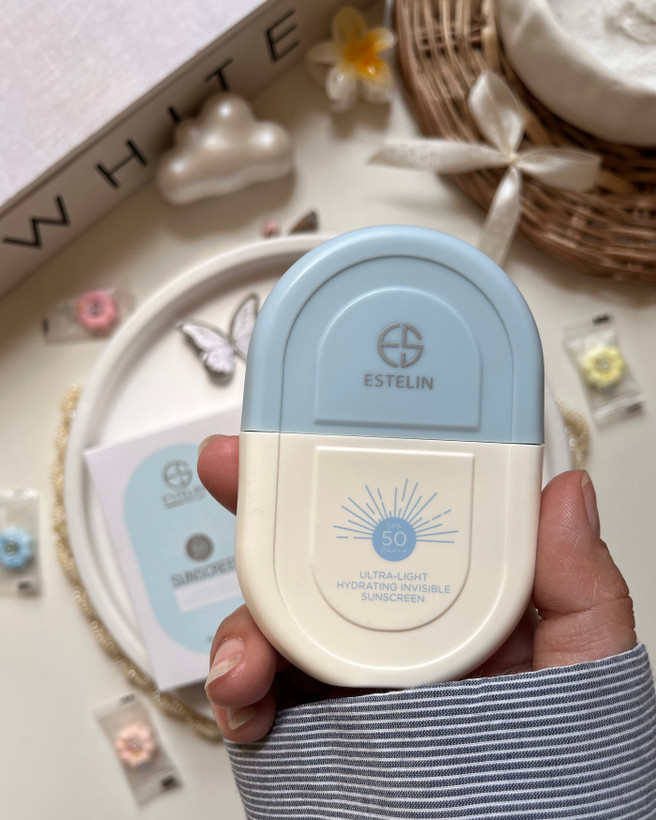 عکس ضدآفتاب استلین Estelin 50ml بدون چربی روی پوست