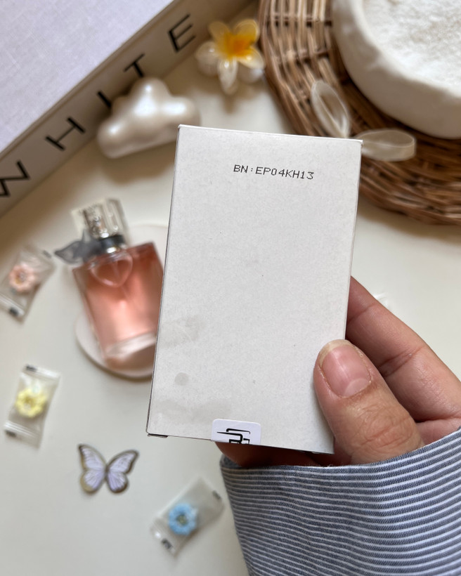 ادکلن طرح لاوی اس بلا لانکوم