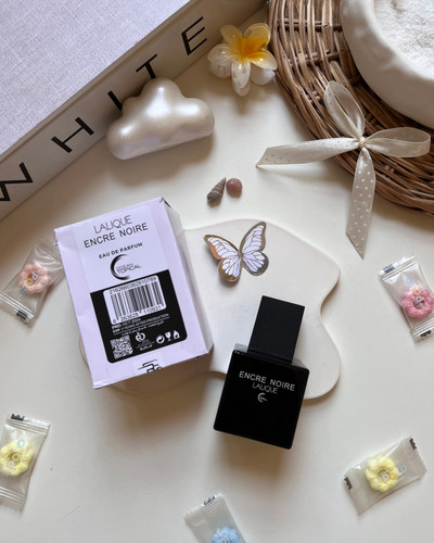 تصویر عطر مردانه لالیک انکر نویر با رایحه تلخ و چوبی