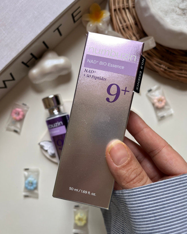 احیا کننده پوست با سرم bio essence نامبوزین.