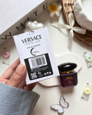 عطر ادکلن زنانه ورساچه کریستال نویر ادو پرفیوم Versace Crystal Noir EDP مدل اورجینال با ماندگاری بالا و رایحه گرم و مرمو حجم 30 میل