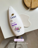 شامپو بدن داو اصل Dove تمیز کننده و مرطوبکننده و نرم کننده پوست ۵۰۰ میل با رایحه های متنوع و مغذی و خوشبو با فرمول بدون سولفات و حاوی یک چهارم کرم نرم کننده و آبرسان برای داشتن پوستی نرم و لطیف