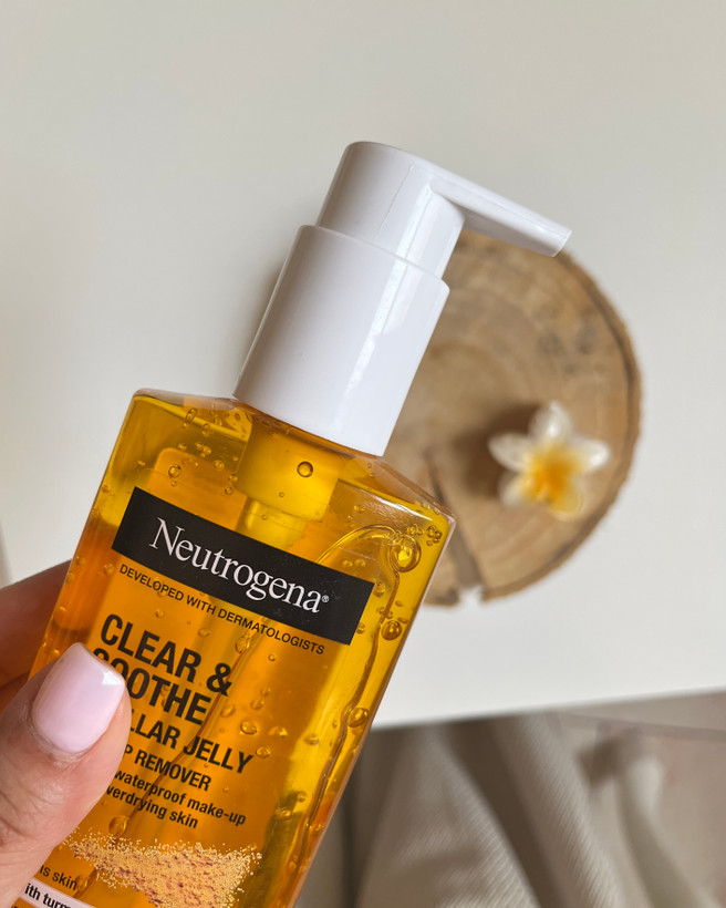 ژل میسلار پاککننده آرایش نیتروژینا مدل Clear & Soothe حاوی زردچوبه حجم ۲۰۰ میل مناسب پوست حساس و مستعد جوش